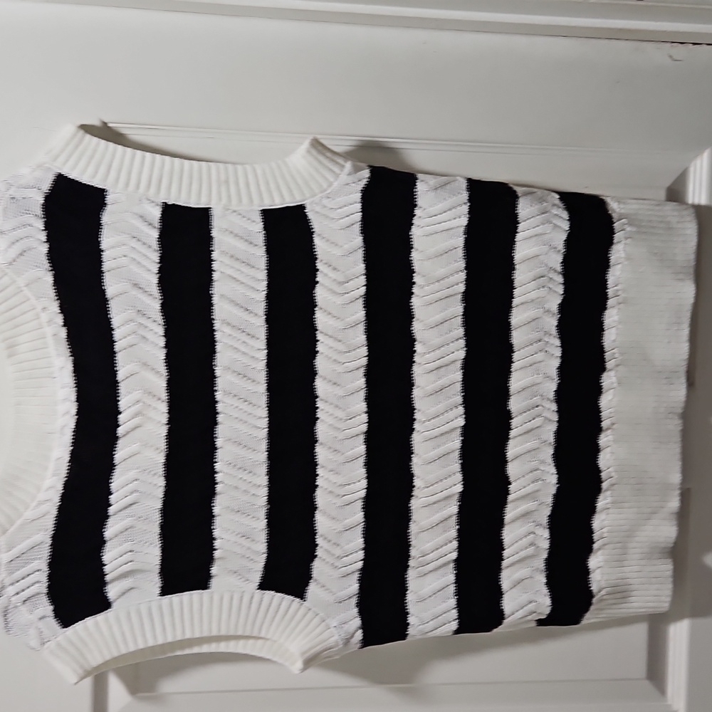 Dokotoo Black and White Striped Sweater Top - Picture 2 of 3